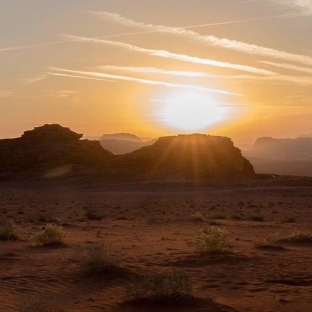 Wadi Rum Eagle Luxury Camp Buitenkant foto