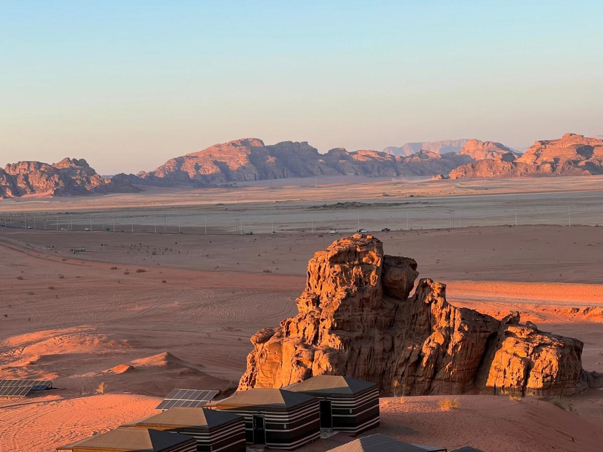 Wadi Rum Eagle Luxury Camp Buitenkant foto