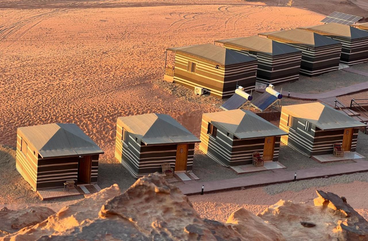Wadi Rum Eagle Luxury Camp Buitenkant foto
