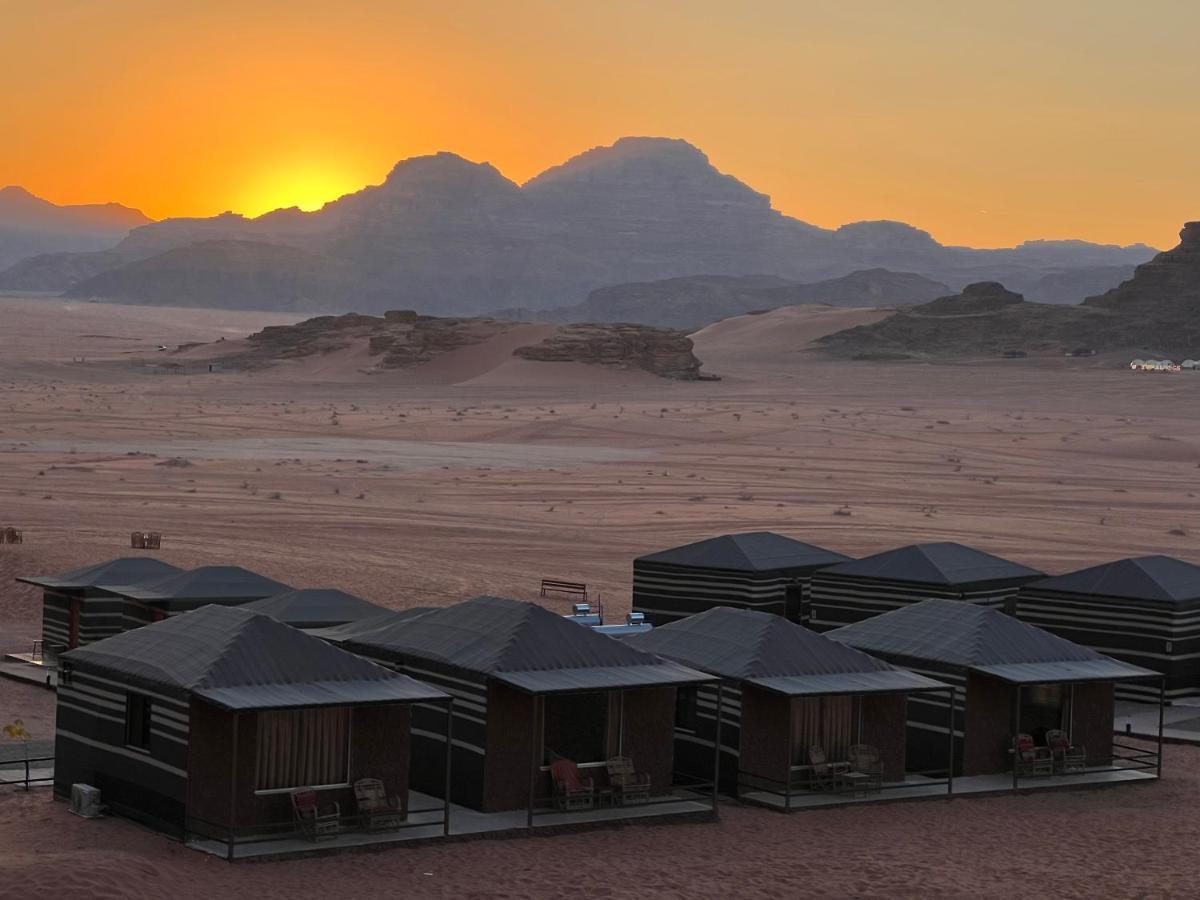 Wadi Rum Eagle Luxury Camp Buitenkant foto