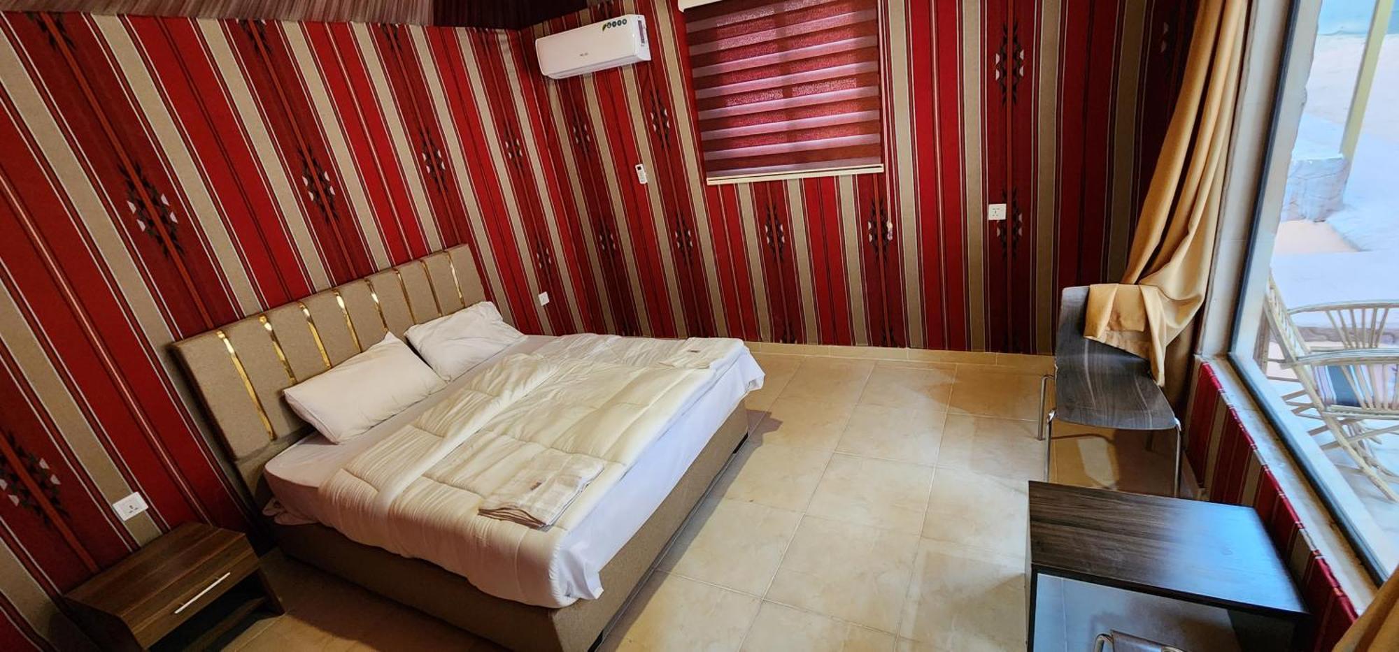 Wadi Rum Eagle Luxury Camp Buitenkant foto