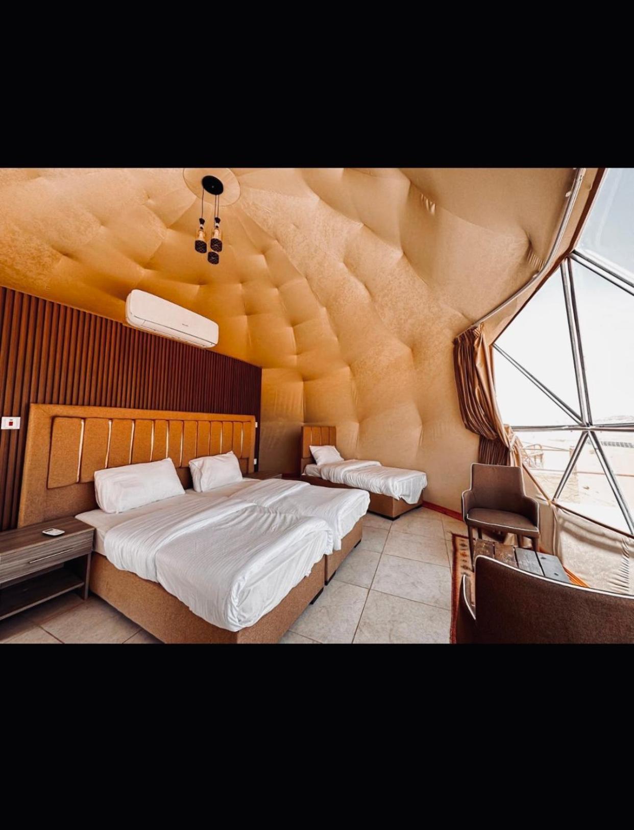 Wadi Rum Eagle Luxury Camp Buitenkant foto